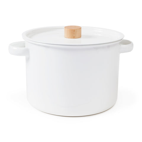 Minimalist Kaico Pasta Pan smooth white enamel surface, wide cylindrical body with tall straight sides and a rolled “lip”, two “U” shaped side handles and a round indented lid with a flat-topped natural wood knob.
